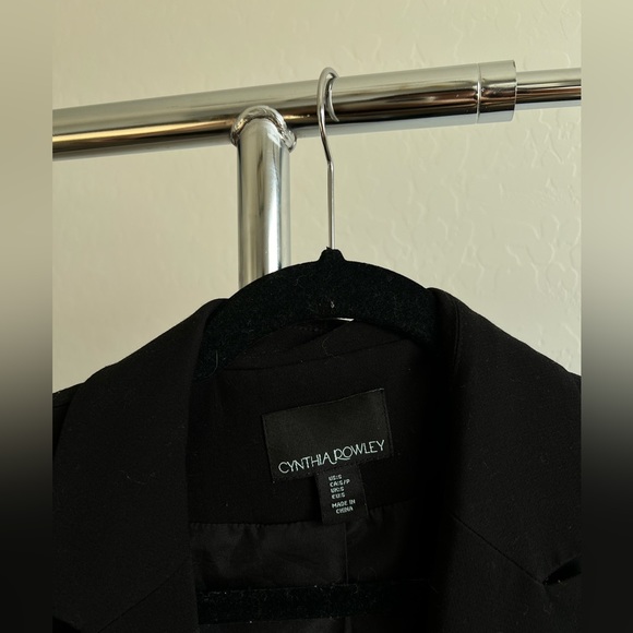 BLACK LONG VEST - Picture 3 of 3